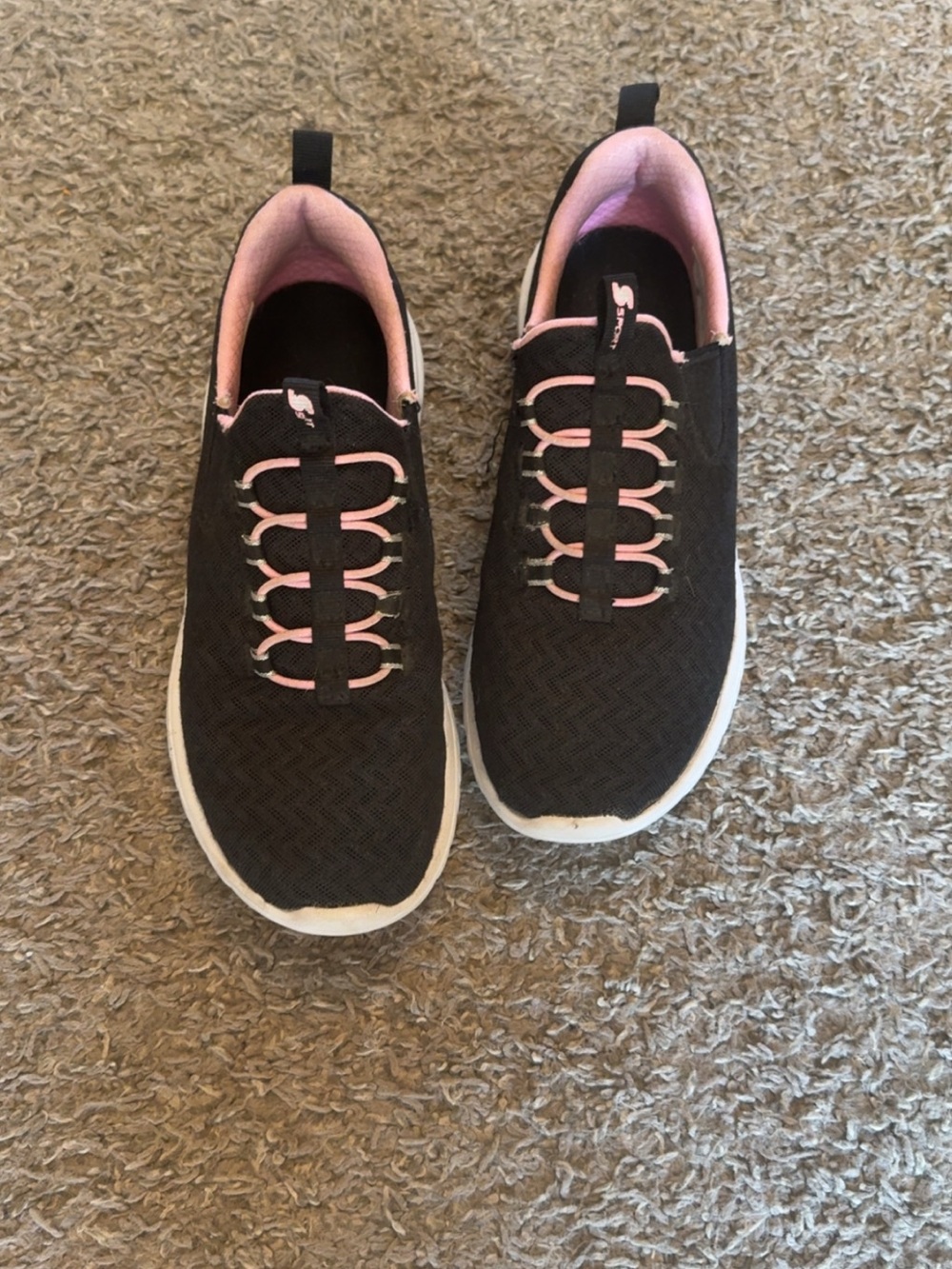 3 Sketchers kids black shoes